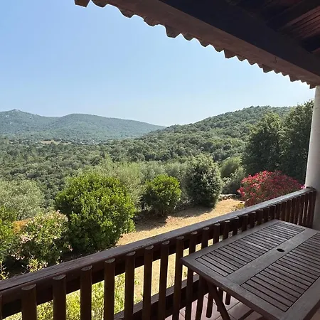 Maison Authentique Corse Vue Panoramique Et Nature Sauvage *